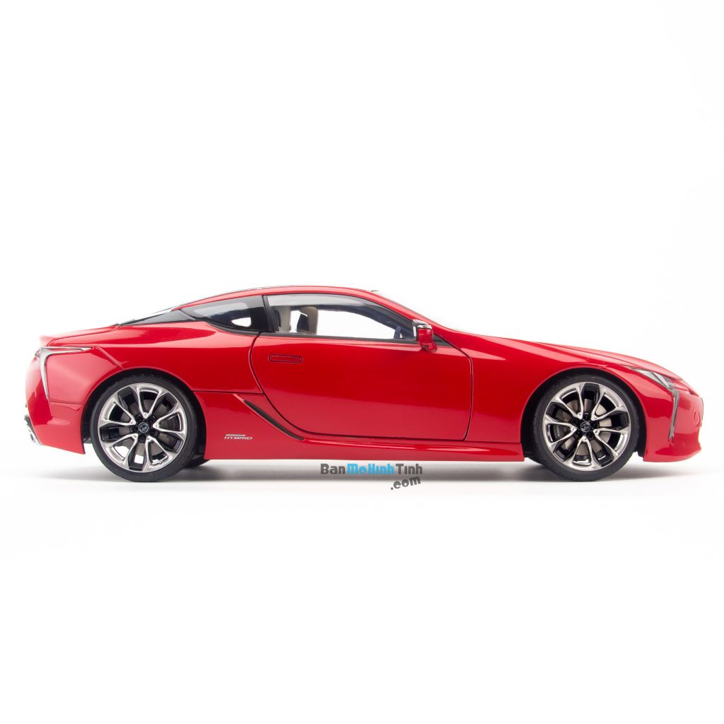 Mô hình xe Lexus LC500h 1:18 Dealer