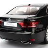 Mô hình xe Lexus LS600hL Black 1:18 AUTOart (11)