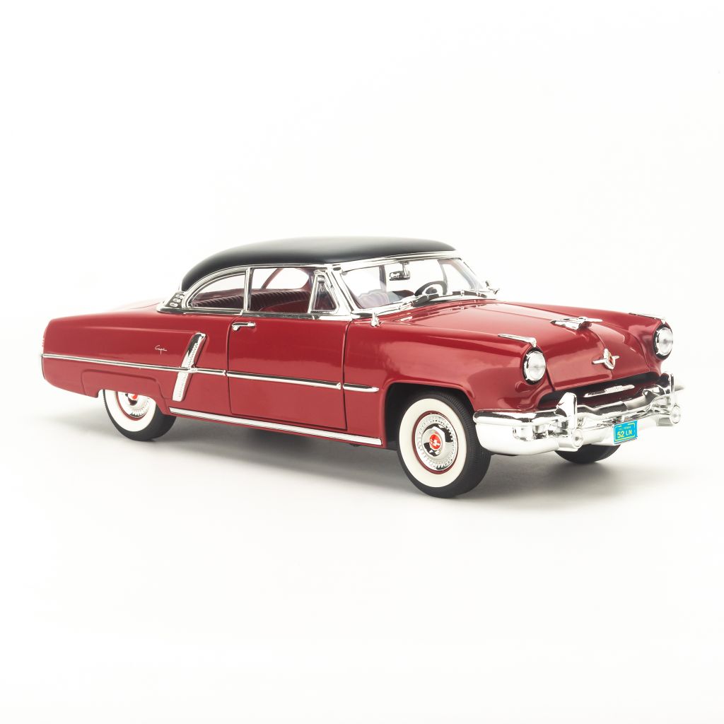 Mô hình xe Lincoln Capri Coupe 1952 1:18 Road Eagle