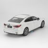 Mô hình xe Mazda 6 2019 1:18 Dealer White (2)