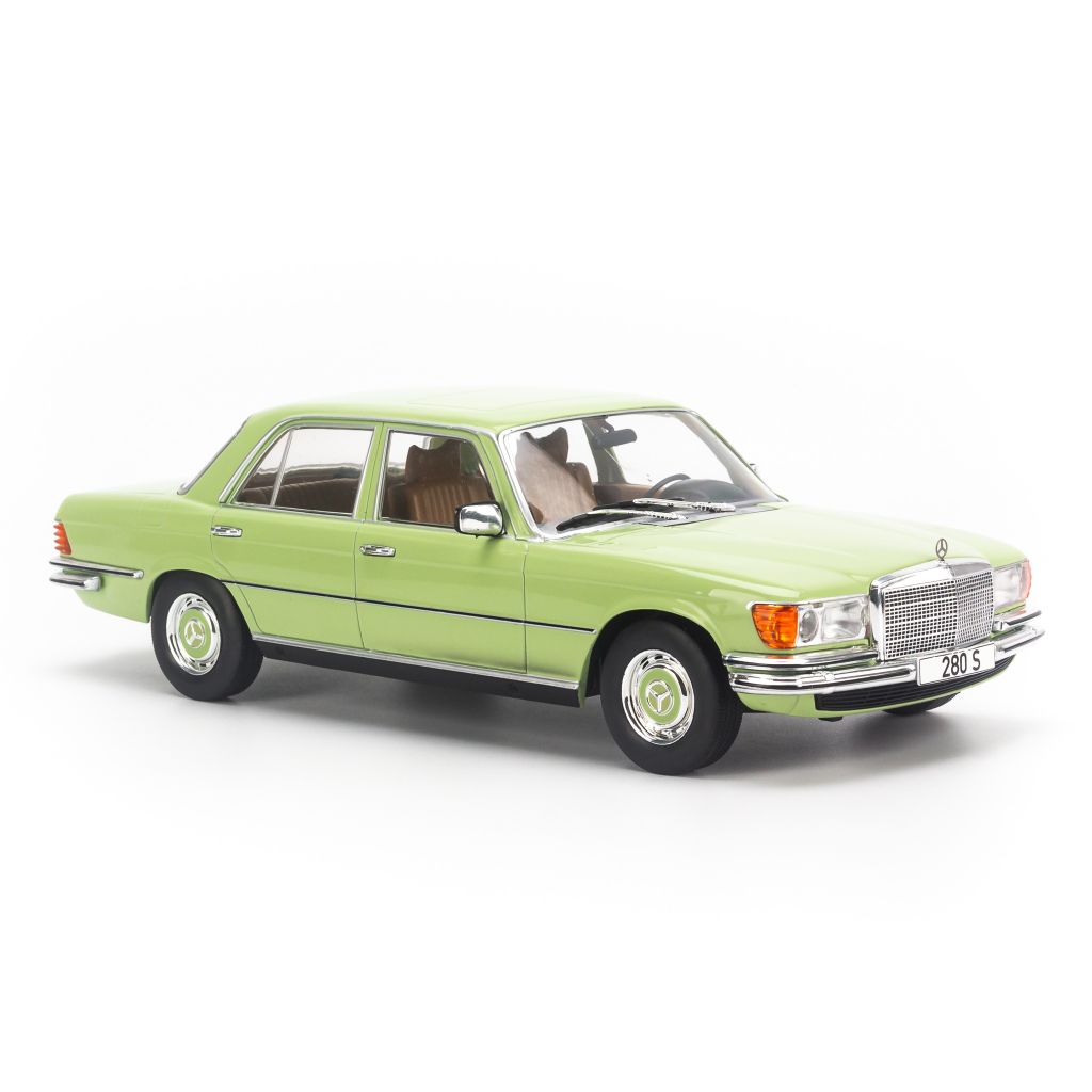 Mô hình xe Mercedes Benz 280S 1972 1:18 MCG