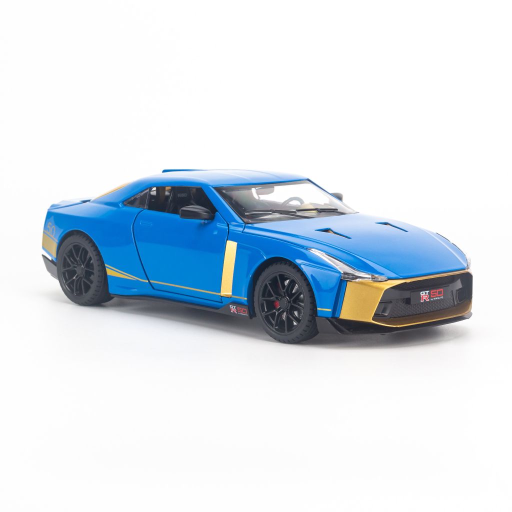 Mô hình xe Nissan Ares GTR50 2020 1:24 Miniauto