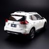 Mô hình xe Nissan X-Trail 1:18 Paudi