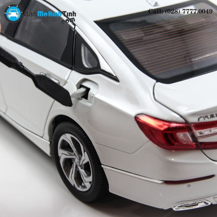 MÔ HÌNH HONDA ACCORD 2018 WHITE 1:18 DEALER