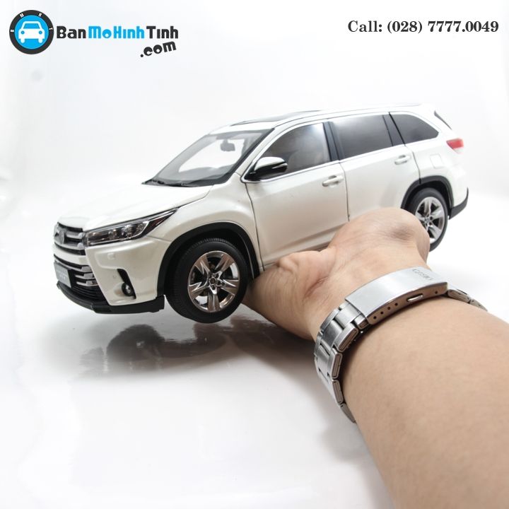 MÔ HÌNH TOYOTA HIGHLANDER 2018 WHITE 1:18 PAUDI