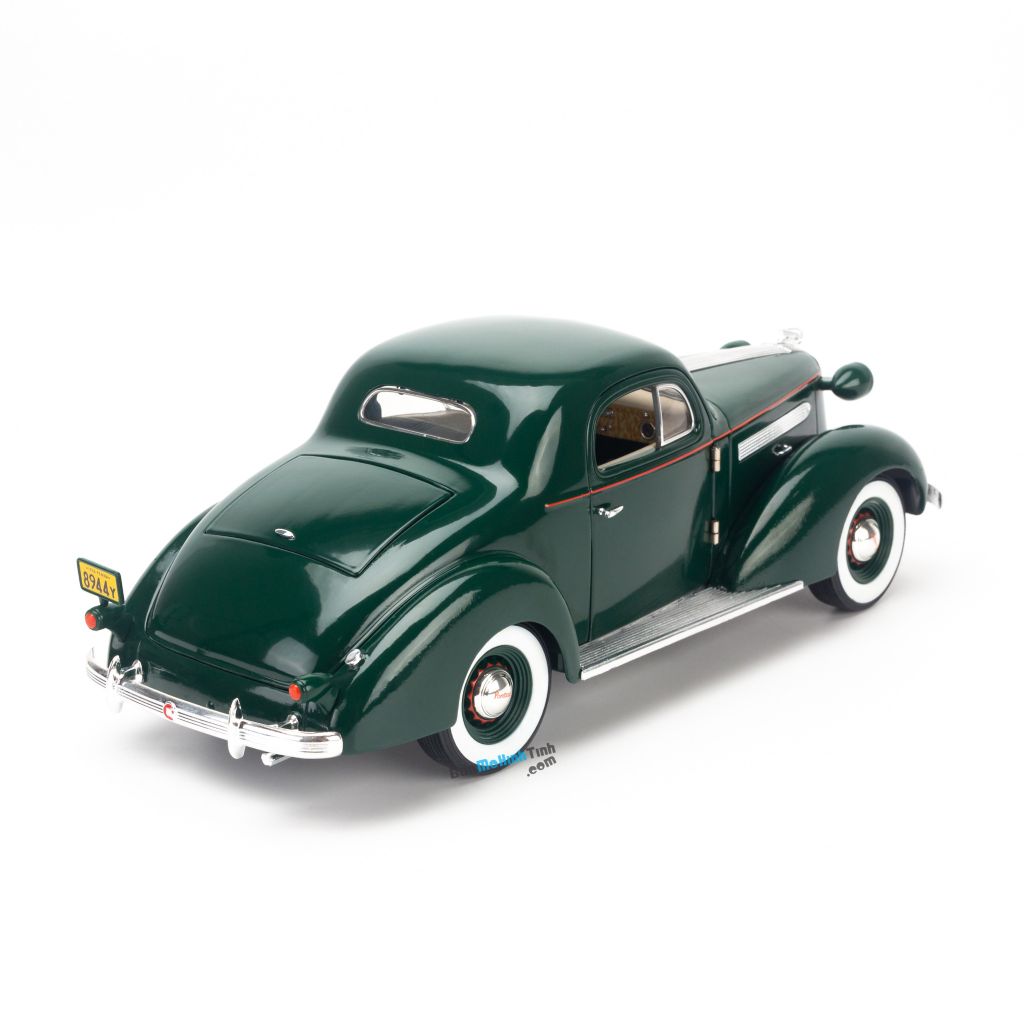 Mô hình xe Pontiac Deluxe 1936 1:18 Signature