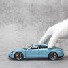 Mô hình xe Porsche Taycan Turbo S 1:24 Welly - 24107