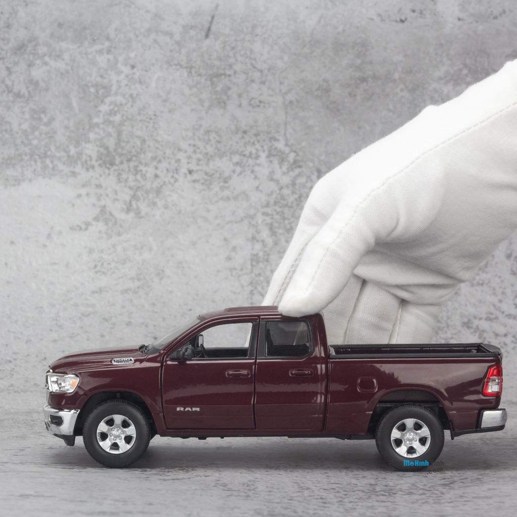 Mô hình xe Dodge RAM 1500 2019 1:27 Welly - 24104W