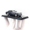 Mô hình xe Rolls Royce Phantom Coupe 1:64 Dealer Grey giá rẻ (8)