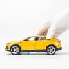 Mô hình xe Lamborghini Urus 1:24 Welly Yellow (9)