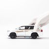 Mô hình xe Toyota Land Cruiser 2010 1:24 Doublehorses White (9)