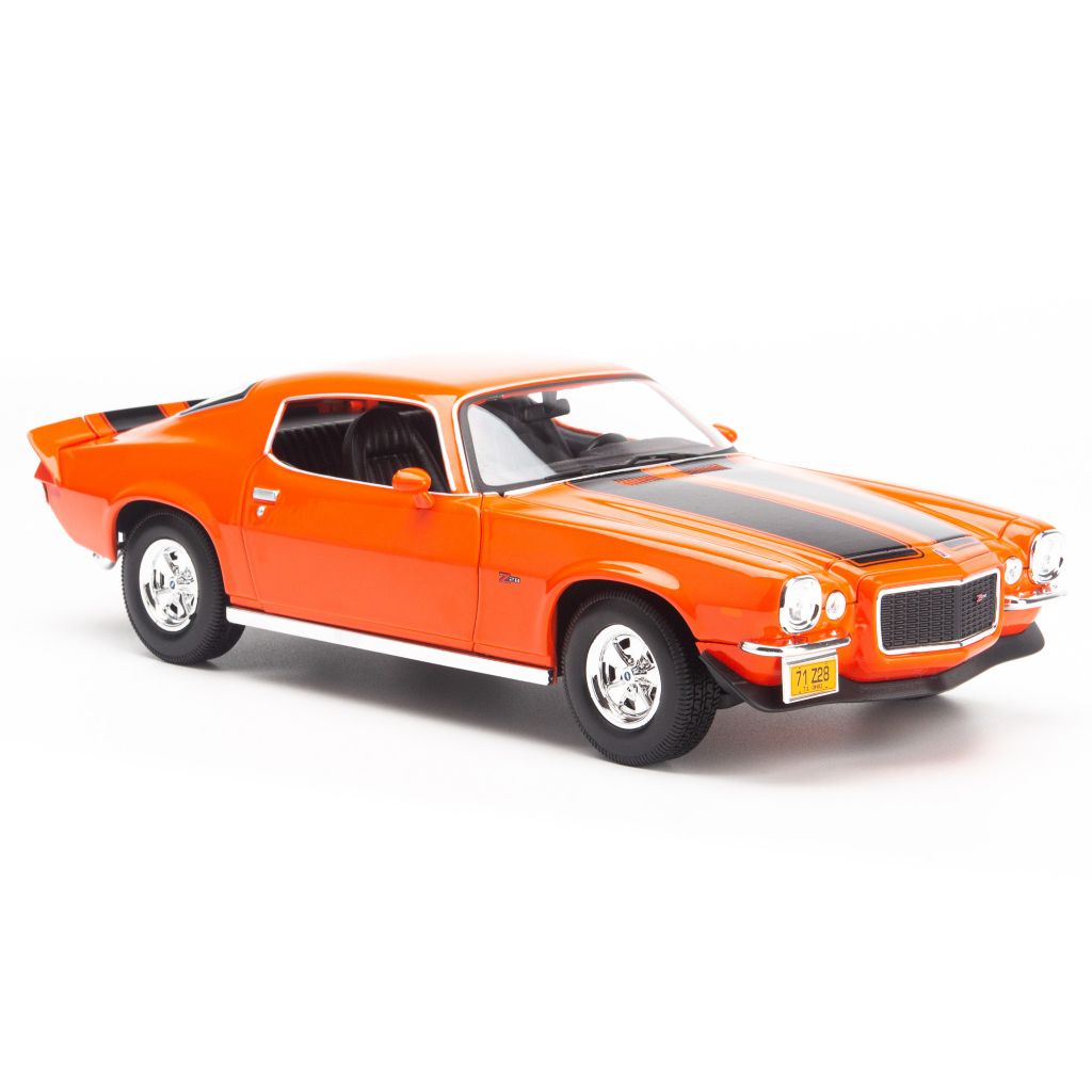 Mô hình tĩnh xe thể thao cổ Chervolet Camaro 1971 1:18 Maisto Orange