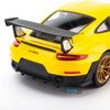 Mô hình xe thể thao Porsche 911 GT2 RS 1:24 Maisto Yellow (12)