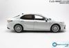 Mo-hinh-xe-Toyota-Camry-2018-2019-White-1-18-Paudi