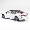 Mô hình xe Toyota Camry 2018 Sport White 1:18 Paudi (4)