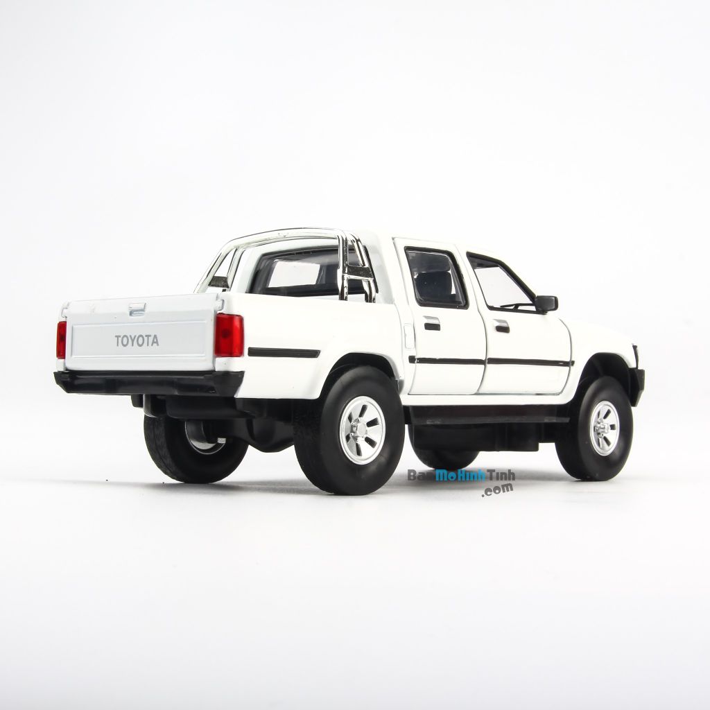 Mô hình xe Toyota Hilux Army 1:32 Jackiekim