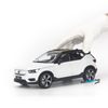 Mô hình xe Volvo XC40 Recharge 2022 1:18 Dealer