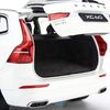 Mô hình xe Volvo XC60 1:18 Dealer White (7)