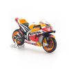 Mô hình xe mô tô Honda Repsol Red Bull Factory Racing MotoGP 1:18 Maisto