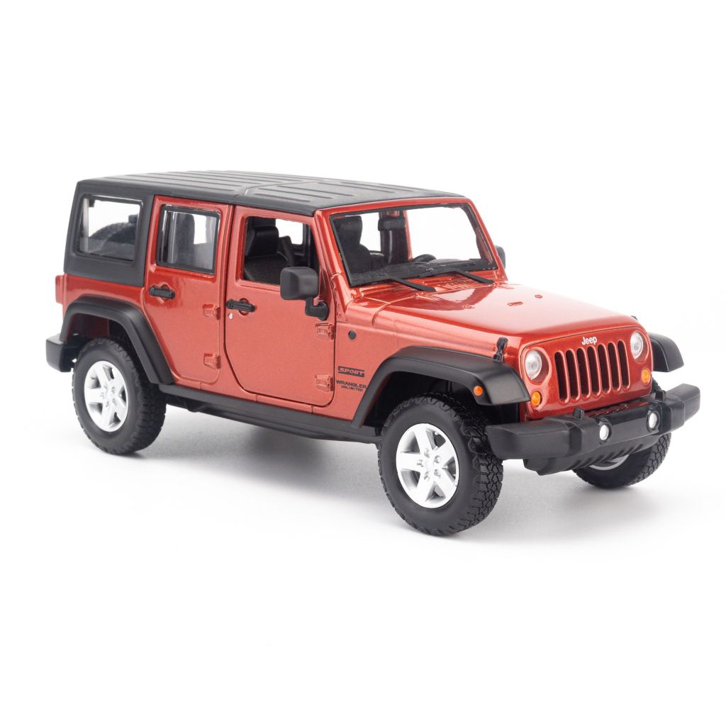  Mô hình xe Jeep Wrangler Unlimited 2015 1:24 Maisto 