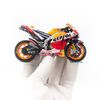 Mô hình xe mô tô Honda Repsol Red Bull Factory Racing MotoGP 1:18 Maisto