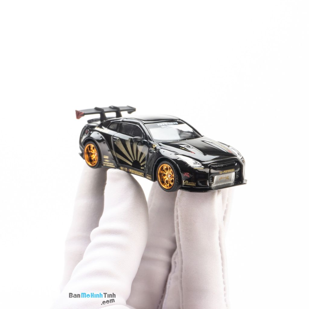 Mô hình xe Nissan GT-R R35 2009 Liberty Walk LB Works 1:64 MiniGT