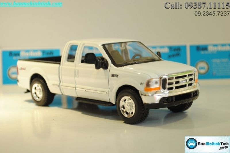 MÔ HÌNH FORD F-350 PICK UP WHITE 1:24 WELLY