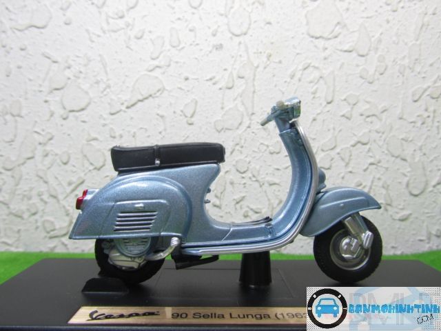MÔ HÌNH XE VESPA 90 SELLA LUNGA 1963 1:18 MAISTO