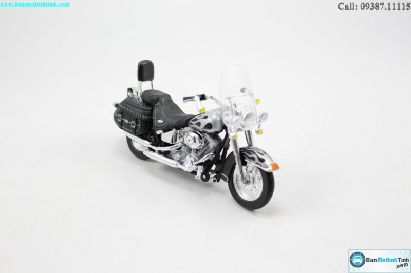 Mô hình xe mô tô Harley - Davidson FLSTCl Heritage Softail Classic 2011 1:18 Maisto