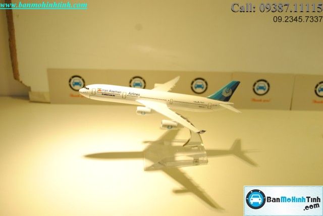 Mô Hình máy bay A340 Iran Airline Everfly 16cm