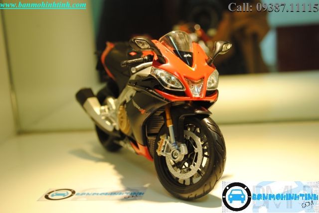  Mô hình xe mô tô  Aprilia RSV4 Factory Red 1:12 Maisto 