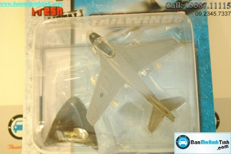 Mô hình máy bay quân sự A-6E Intruder Maisto