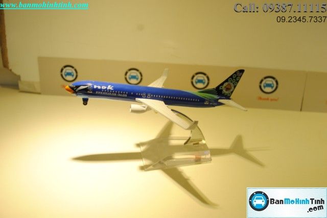 MÔ HÌNH MÁY BAY B737 NOK AIR EVERFLY 16CM