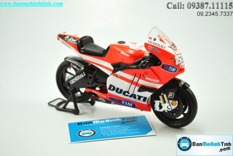  Mô hình xe mô tô  Ducati GP 2011 No.69 1:12 Newray 
