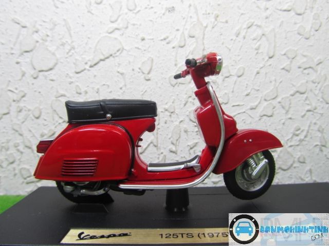 MÔ HÌNH XE VESPA 125TS 1975 1:18 MAISTO