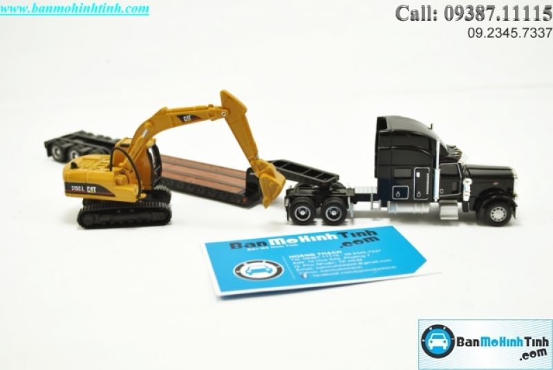 MÔ HÌNH PETERBILT MODEL 389 WITH TRAILKING LOWBOY TRAILER AND CAT 1:87 NORSCOT