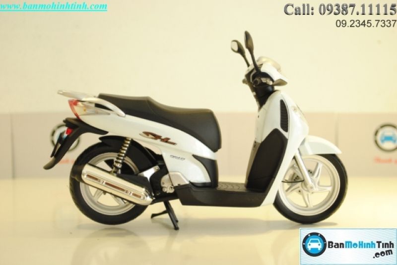 Mô hình xe mô tô Honda Sh125i 2007 1:12 White Dealer