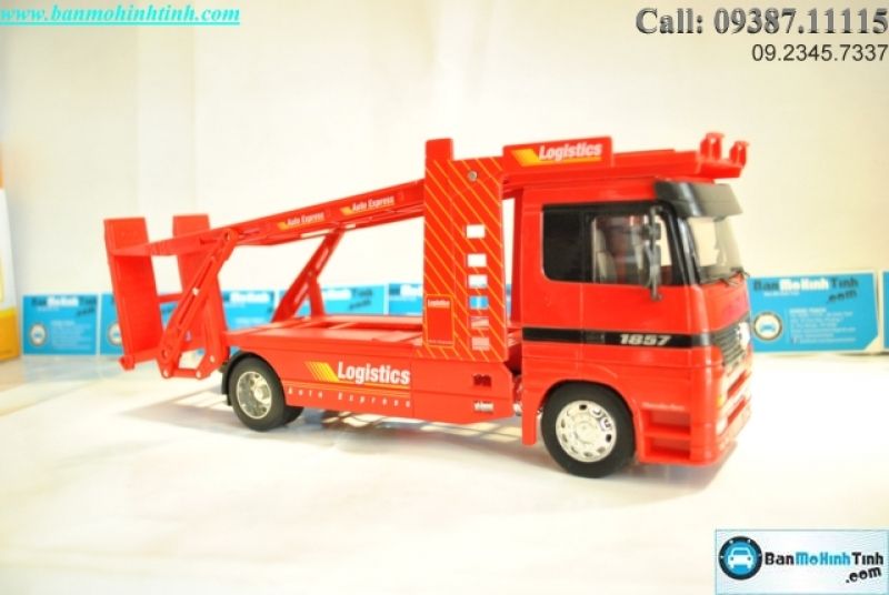 Mô hình xe Mercedes-Benz Single Carrier 1:32