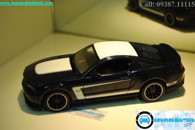 MÔ HÌNH MUSTANG BOSS 302 BLUE 1:24 MAISTO