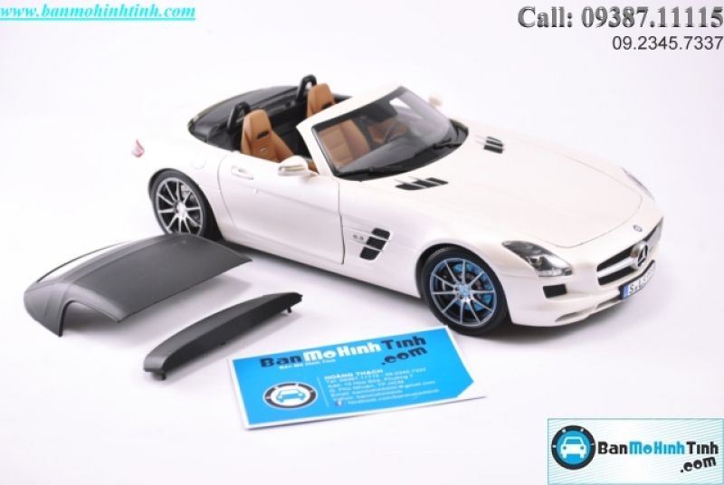 Mô hình xe Mercedes-Benz SLS AMG Roadster White 1:18 Norev