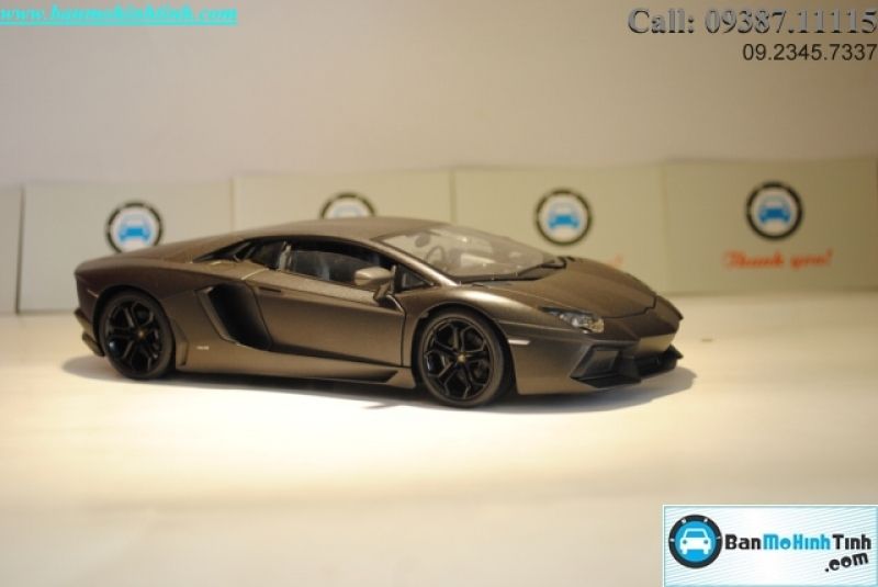 MÔ HÌNH LAMBORGHINI AVENTADOR LP700 MATTE BLACK 1:24 WELLY