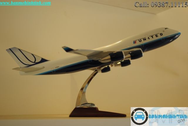 MÔ HÌNH MÁY BAY B747 UNITED 49CM
