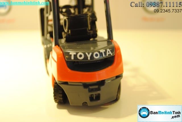MÔ HÌNH XE NÂNG 1:23 TOYOTA