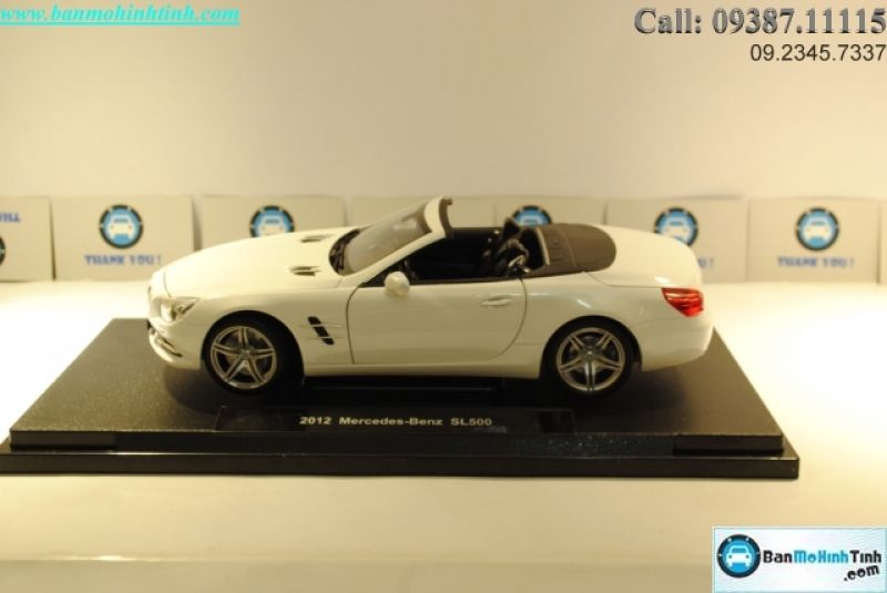 Mô hình xe Mercedes-Benz SL500 1:18 White Welly