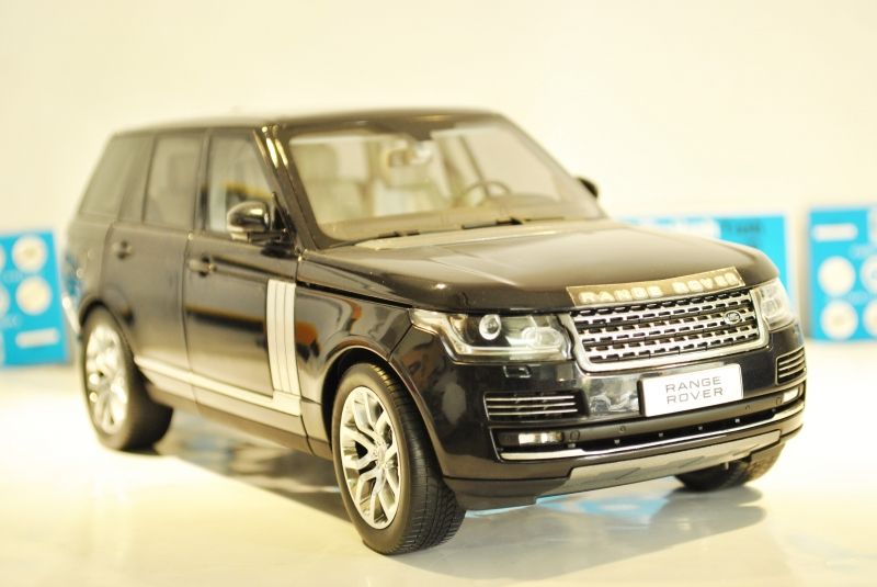  Mô hình xe Land Rover Range Rover Black 1:18 GTAutos 