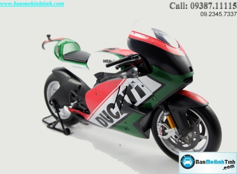  Mô hình xe mô tô  Ducati Desmosedici Italy (Đỏ Xanh) 1:6 Maisto 