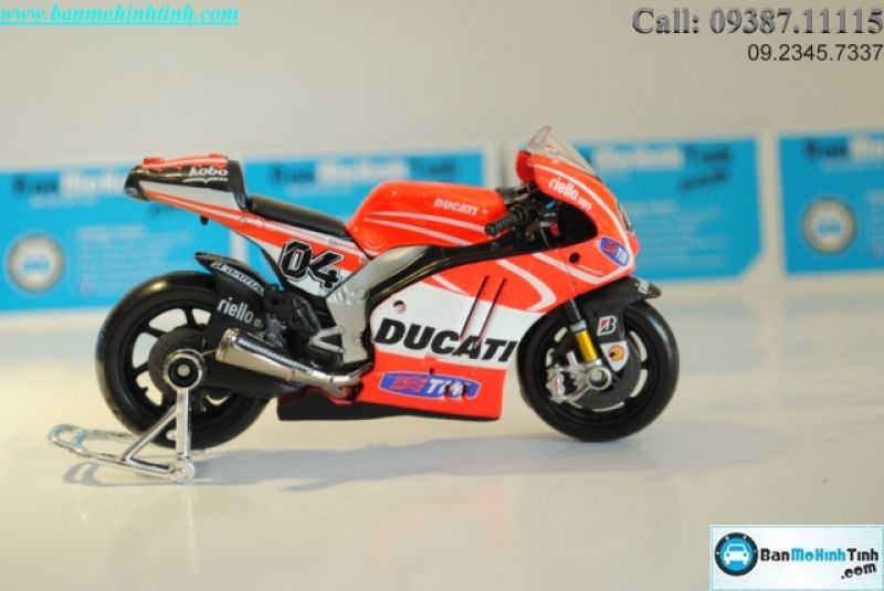  Mô hình xe mô tô  Ducati GP No.4 1:18 Maisto 