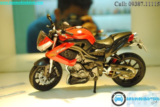 Mô hình xe mô tô Benelli Tornado Naked Tre R160 Red 1:12 Maisto