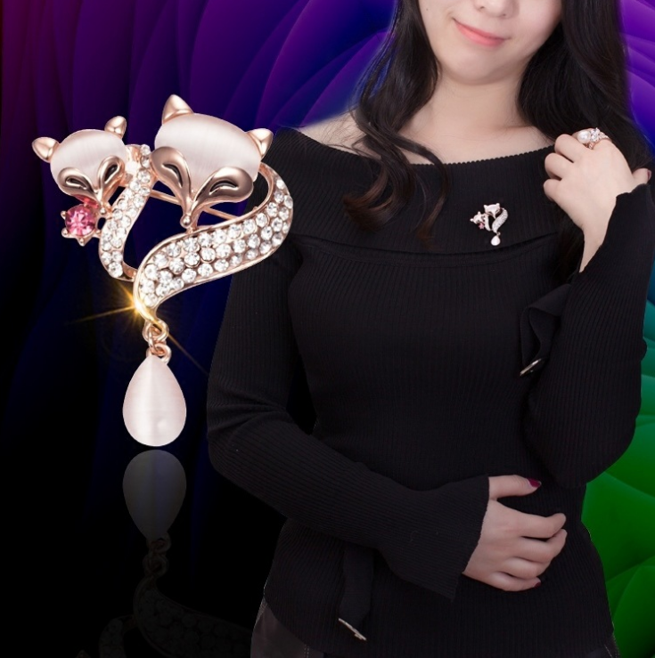 Cài áo hồ ly
