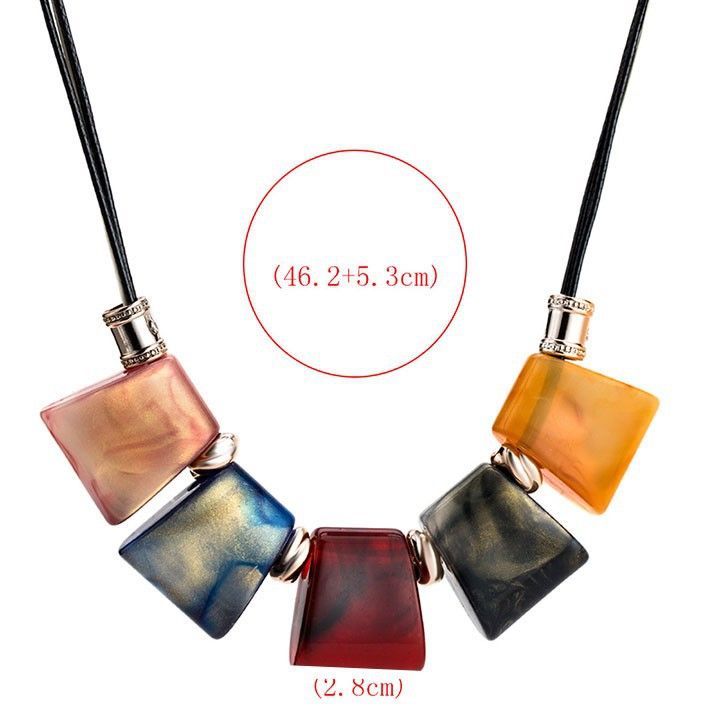 Vòng cổ chuỗi hạt màu cá tính